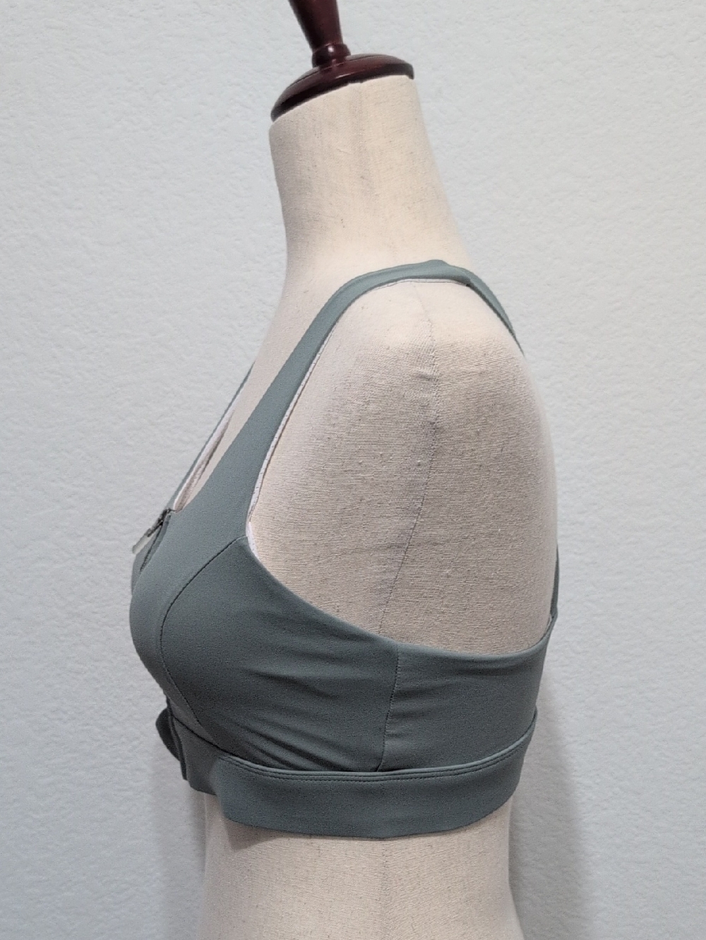 Front Zip High Impact Sports Bra Sage Green Size Small - Picture 4 of 8